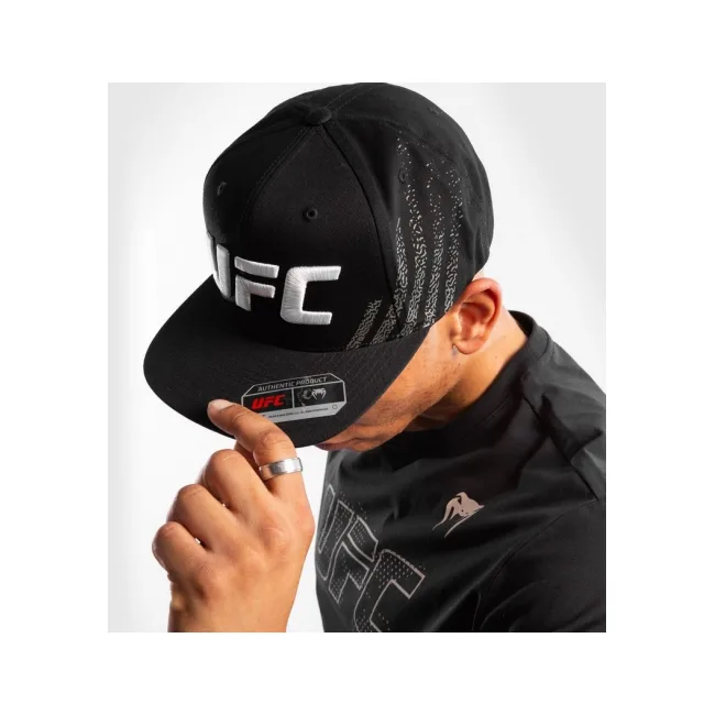 Кепка VENUM Authentic UFC FightNight Snapback Hat Black
