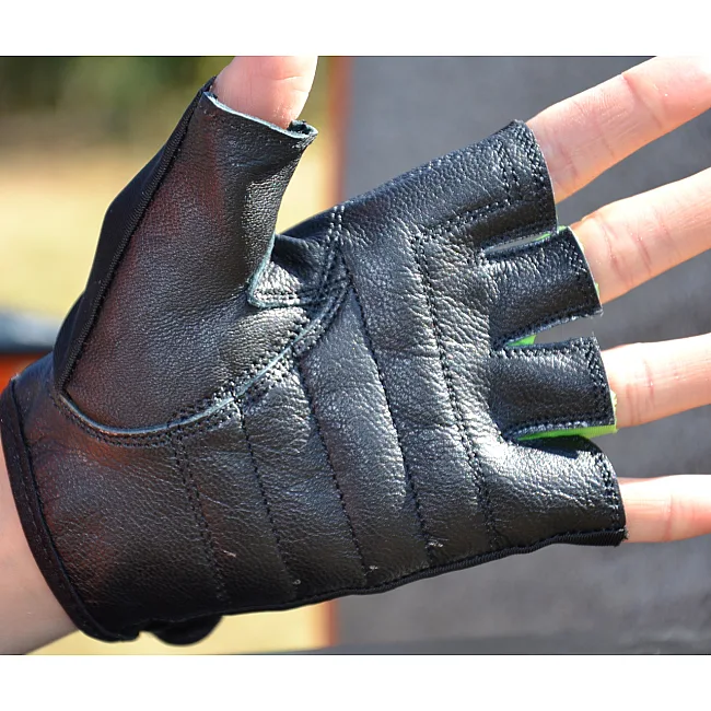 Перчатки для фитнеса MADMAX MFG-251 Rainbow Green M