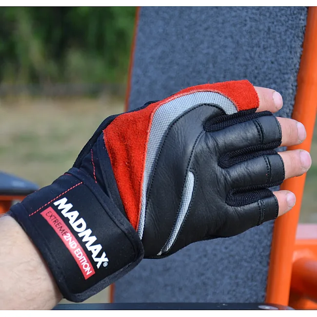 Рукавиці для фітнесу MADMAX MFG-568 Extreme 2nd edition Black/Red