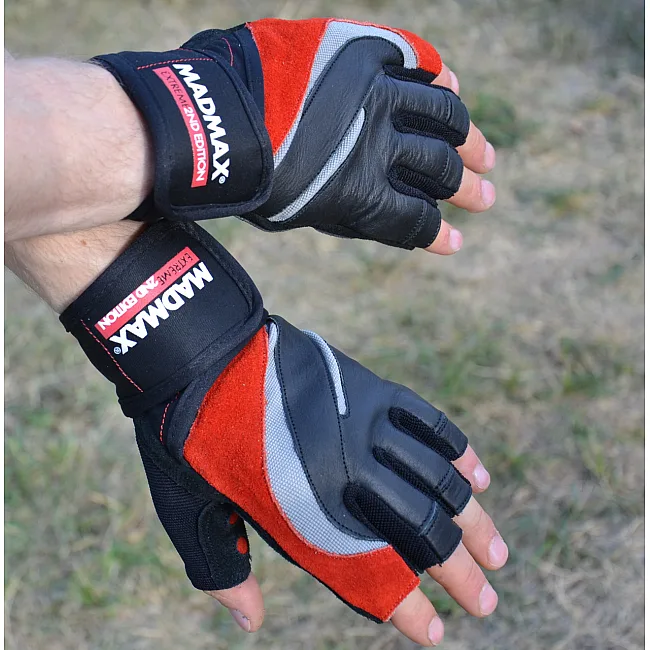Рукавиці для фітнесу MADMAX MFG-568 Extreme 2nd edition Black/Red