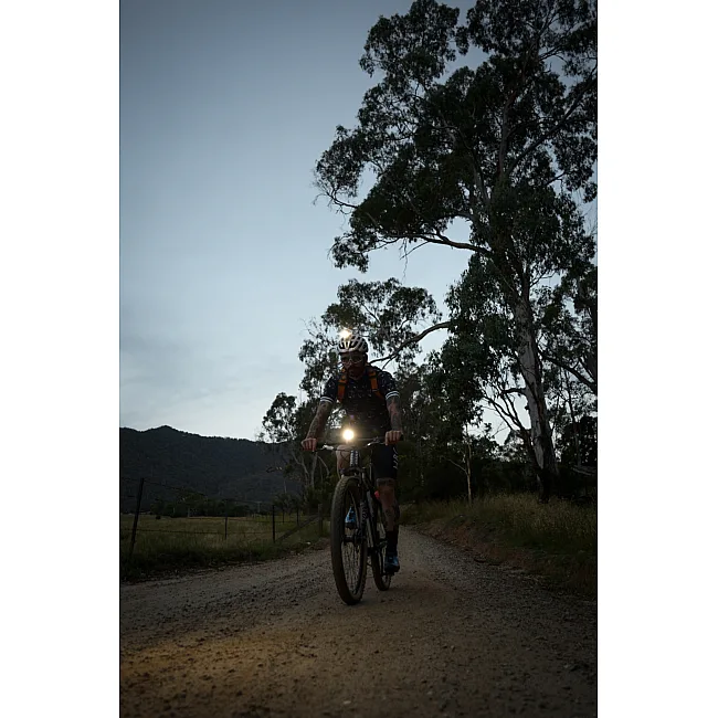 Фара на велосипед KNOG PWR Mountain 2000 Lumens POWERBANK