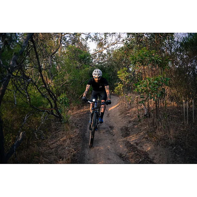 Фара на велосипед KNOG PWR Mountain 2000 Lumens POWERBANK