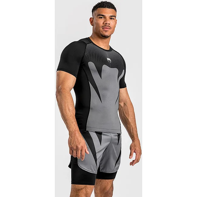 Рашгард VENUM Attack Mens Short Sleeve Black