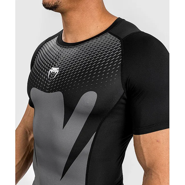 Рашгард VENUM Attack Mens Short Sleeve Black