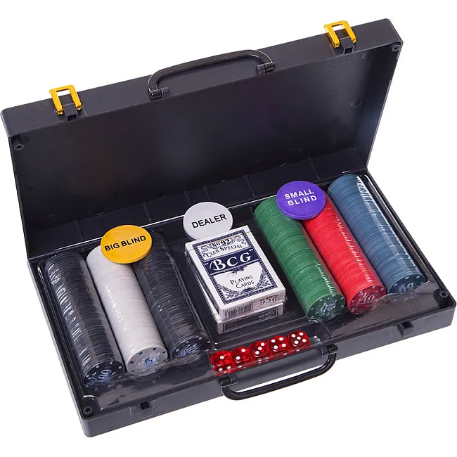 Набор для покера в пластиковом кейсе Texas Holdem Poker set SP-SPORT
 300S-C 300 фишек
