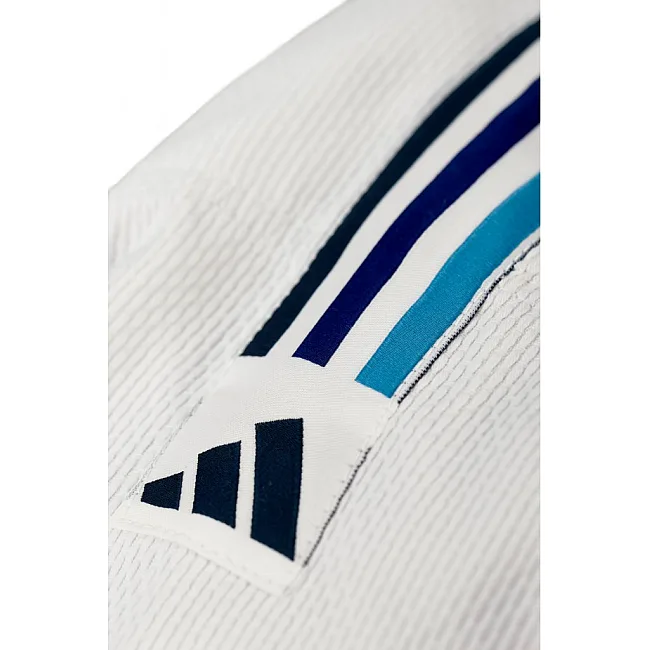 Кимоно для дзюдо Adidas Club J350P (белое с синим градиентом на плечах)