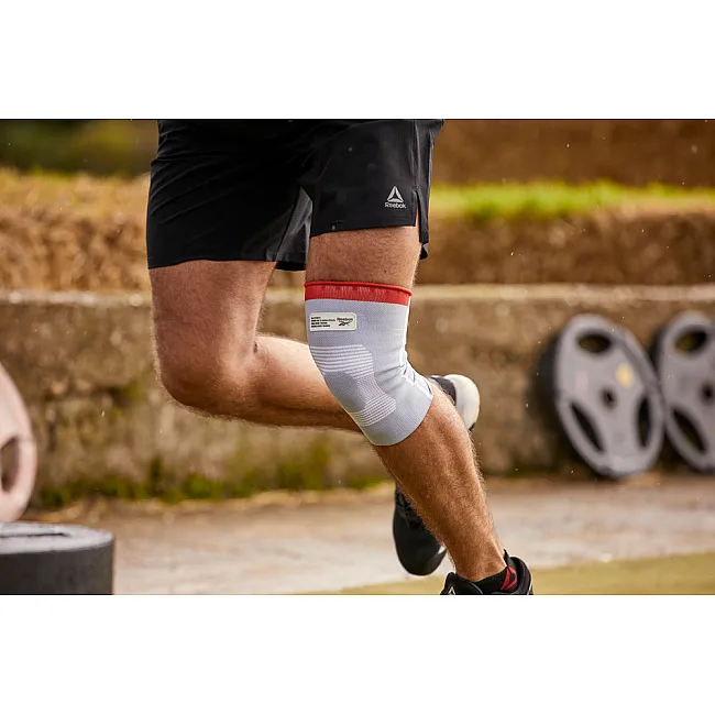 Фиксатор колена REEBOK Speedwick Knee Support
