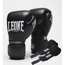 Боксерские перчатки Leone GN111 THE GREATEST Black (бинты 4 м. в комплекте)
