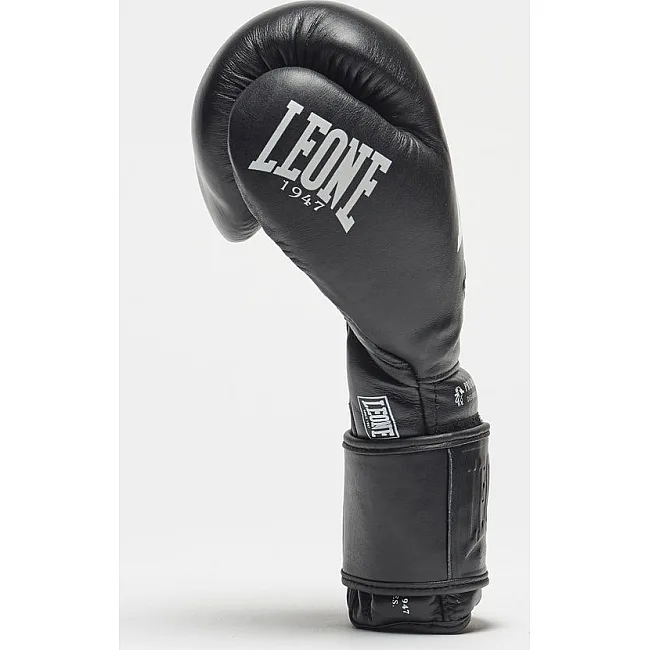 Боксерські рукавиці Leone GN111 THE GREATEST Black (бинти 4 м. в комплекті)