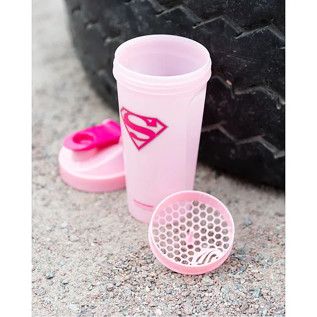 Спортивный шейкер SMARTSHAKE Lite 800мл DC Supergirl