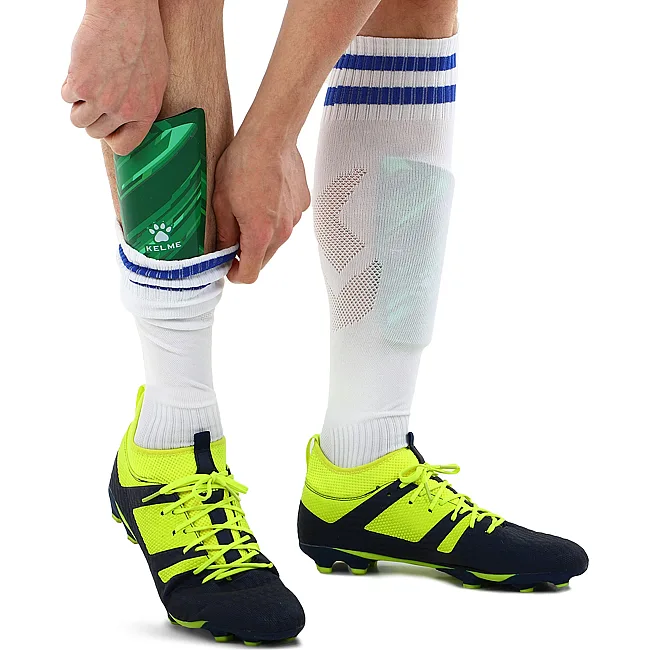 Щитки для футбола
 KELME 8101HJ5001-9300 (Зеленый)