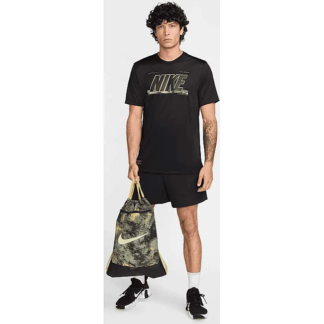 Рюкзак-мешок Nike NK BRSLA DRWSTG 9.5 CAMO AOP 18L хаки черный 36x51х5 см