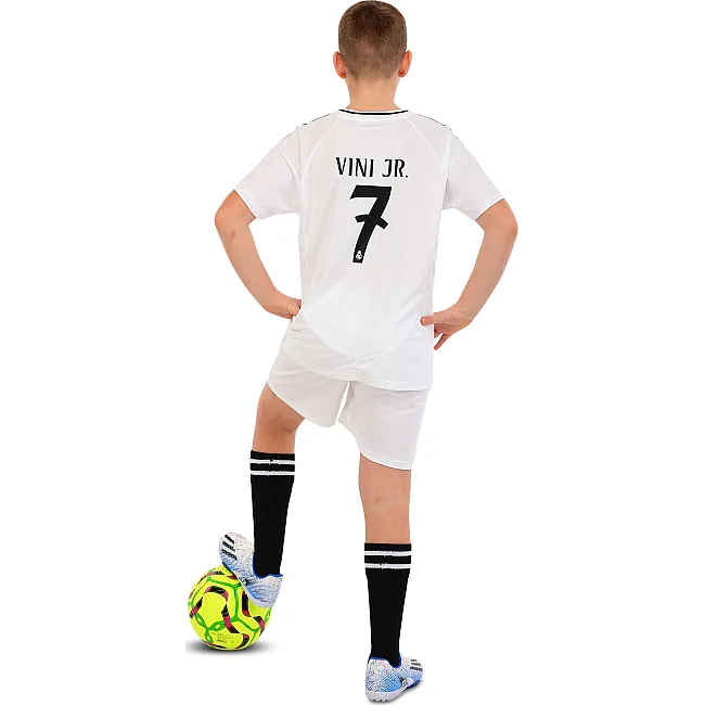 Футбольна форма дитяча із символікою клубу
 REAL MADRID VINI JR 7 домашня 2025 SP-SPORT

 CO-4635 20-30 (Білий)