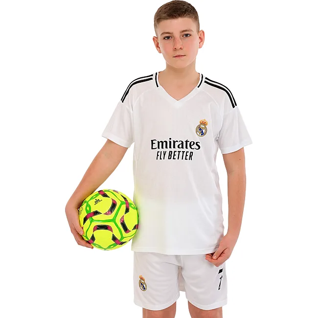 Футбольна форма дитяча із символікою клубу
 REAL MADRID VINI JR 7 домашня 2025 SP-SPORT

 CO-4635 20-30 (Білий)