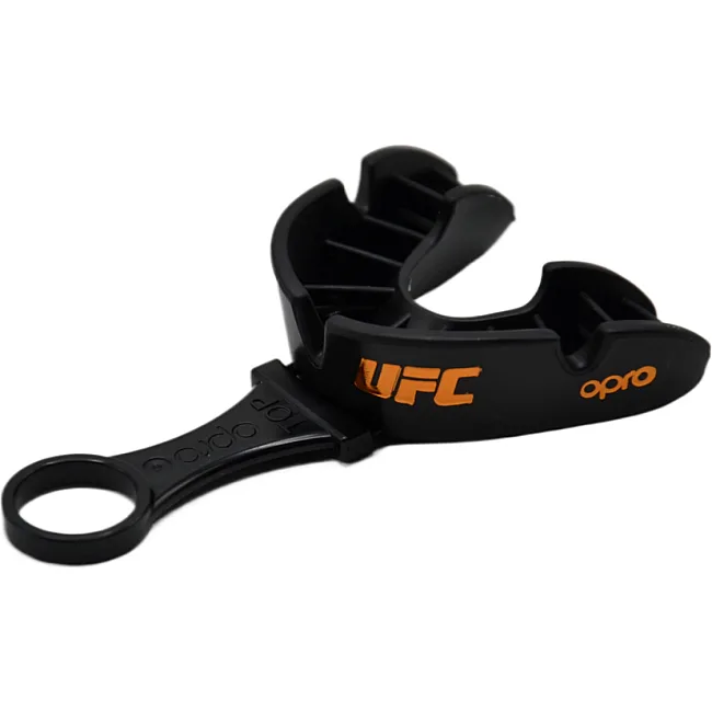 Боксерская капа OPRO Bronze UFC взрослая (возраст 11+) Black (ufc.102512001)