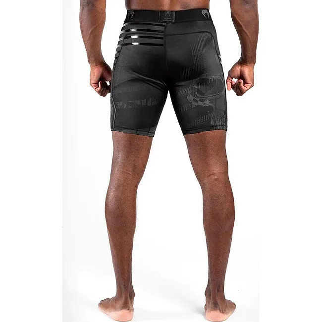 Шорты компрессионные VENUM Skull Vale Tudo