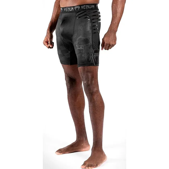 Шорты компрессионные VENUM Skull Vale Tudo