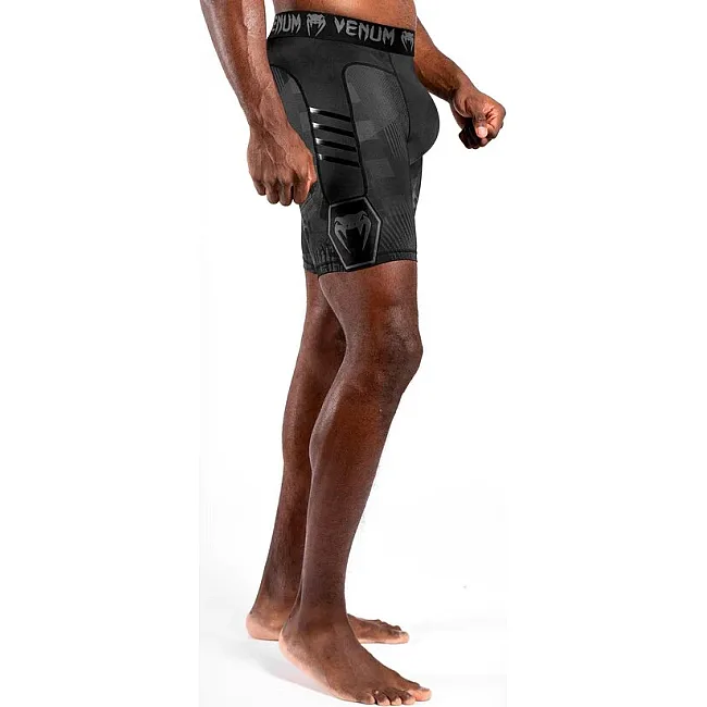 Шорты компрессионные VENUM Skull Vale Tudo