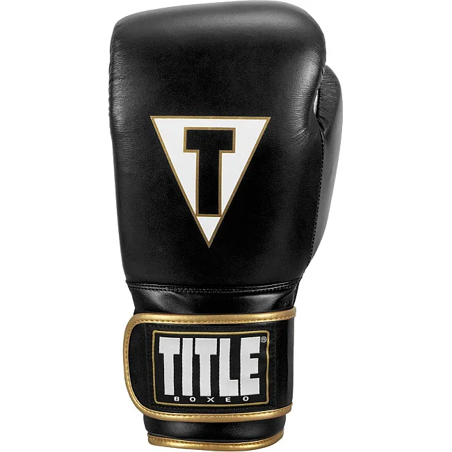 Боксерские перчатки TITLE Boxeo Mexican Leather Quatro Black/White (бинты 4м. в комплекте)