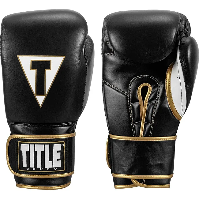 Боксерские перчатки TITLE Boxeo Mexican Leather Quatro Black/White (бинты 4м. в комплекте)