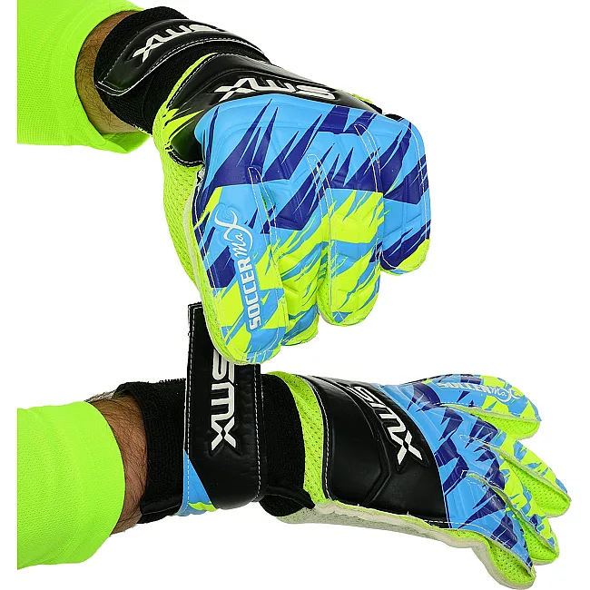 Вратарские перчатки
 SOCCERMAX FB-4228 (Синий-желтый)