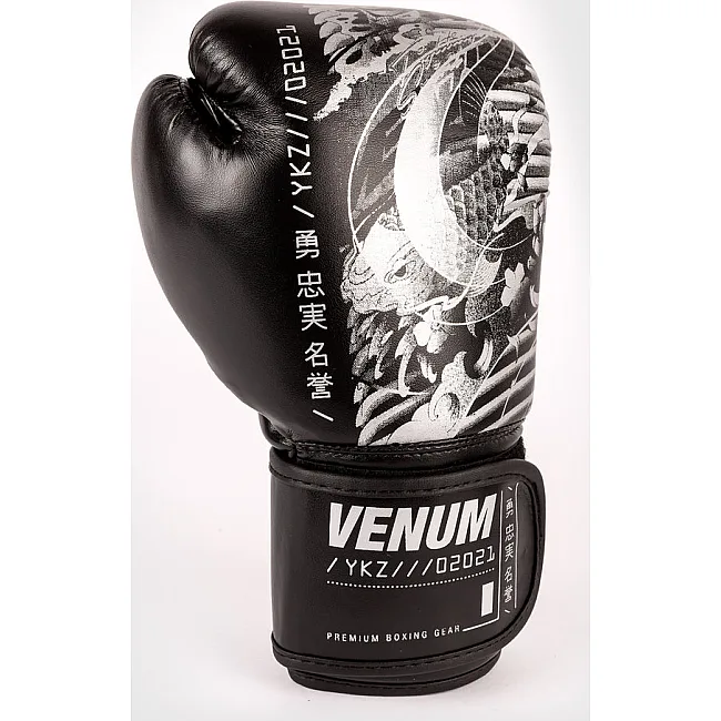 Перчатки детские для бокса VENUM YKZ21 For Black White