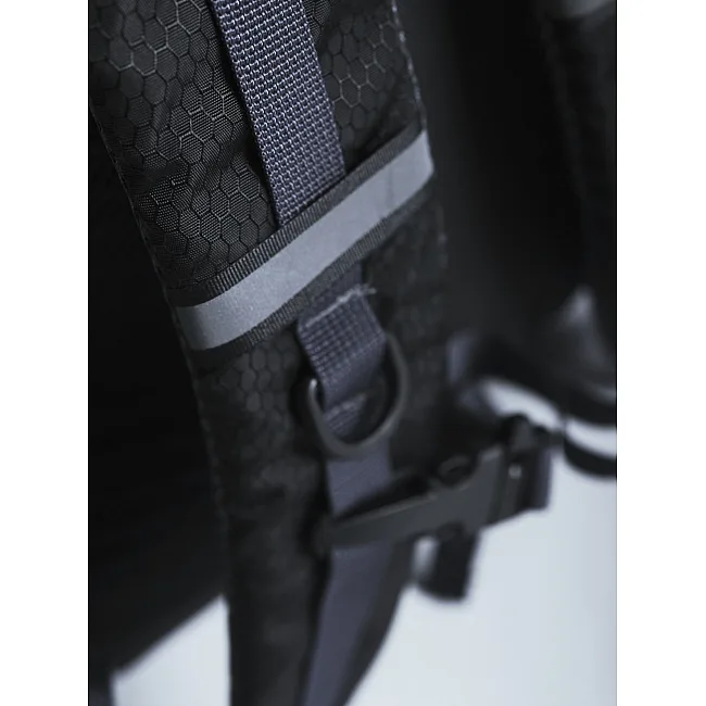 Спортивный рюкзак MANTO Cross Black Reflective