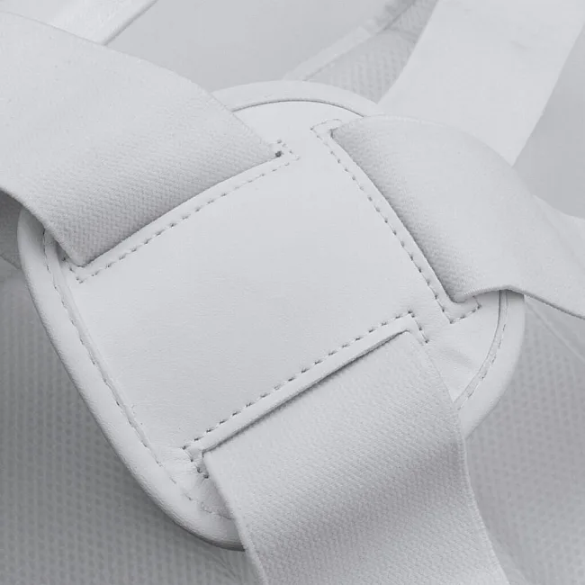 Защита туловища с лицензией WKF (белый) ADIDAS ADIP03