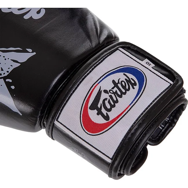 Рукавички для боксу


 шкіряні FAIRTEX BGV1N NATION PRINT 10-16унцій (Червоний-чорний)