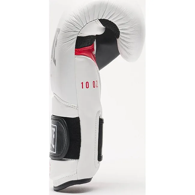 Боксерские перчатки Leone GN113 IL TECNICO N3 White (бинты 4 м. в комплекте)