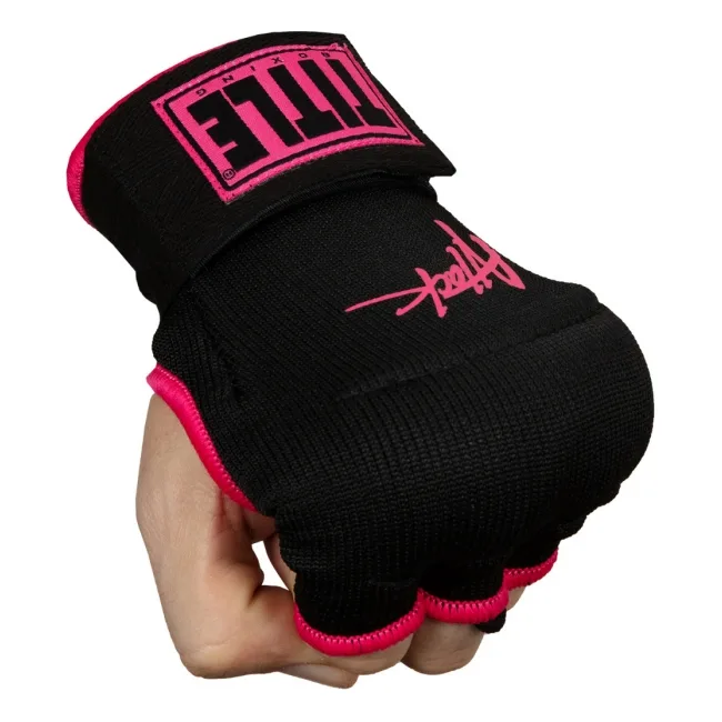 Бинт-перчатки TITLE Boxing Attack Nitro Speed Wraps Черные с розовым