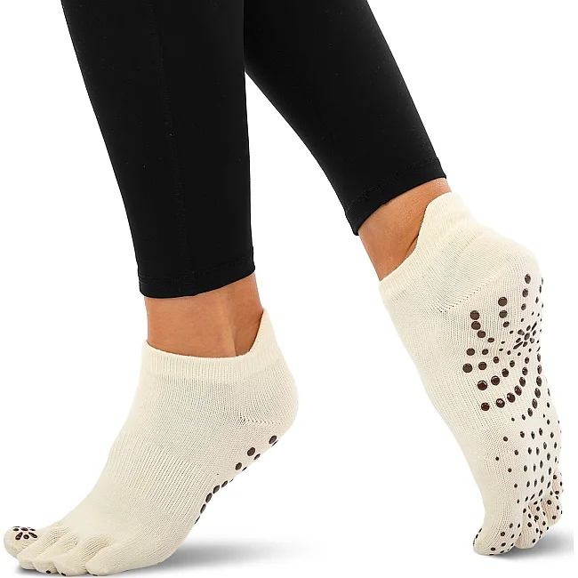 Носки для йоги и пилатеса с закрытыми пальцами нескользящие BLOOM YOGA SOCKS LB7081 (Белый)