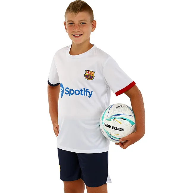 Футбольна форма дитяча із символікою клубу
 BARCELONA гостьова 2024 SP-SPORT

 CO-7182 (Білий-синій)