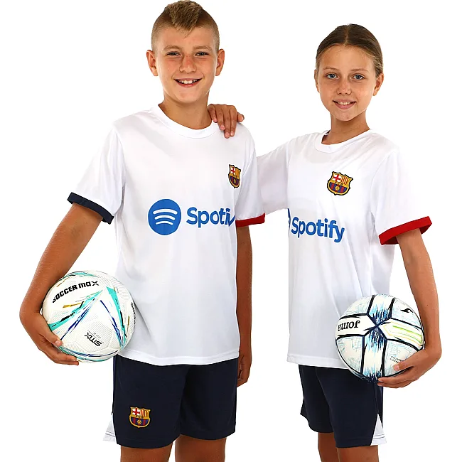 Футбольна форма дитяча із символікою клубу
 BARCELONA гостьова 2024 SP-SPORT

 CO-7182 (Білий-синій)