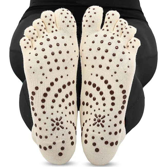 Носки для йоги и пилатеса с закрытыми пальцами нескользящие BLOOM YOGA SOCKS LB7081 (Белый)