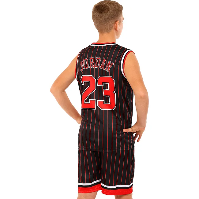 Детская баскетбольная форма
 NBA клуб Chicago Bulls 23 BA-6603 (Черный-красный)