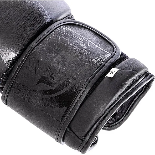 Боксерские перчатки кожаные VELO VL-2224