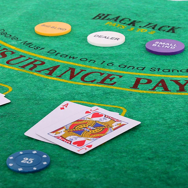 Набор для покера в металлической коробке Texas Holdem Poker set SP-SPORT
 200T 200 фишек