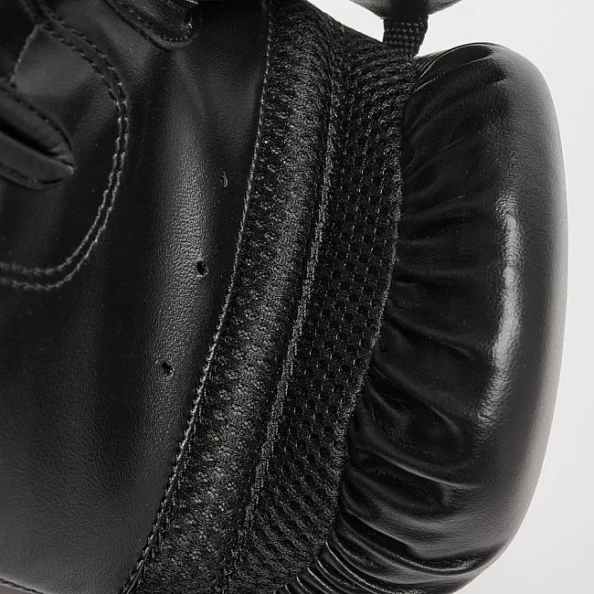 Боксерские перчатки Leone GN383 THUNDER Black (капу в комплекте)