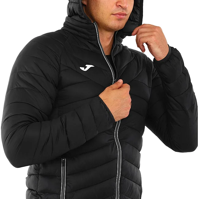 Куртка с капюшоном JOMA

 URBAN III 101594-110 (Черный)
