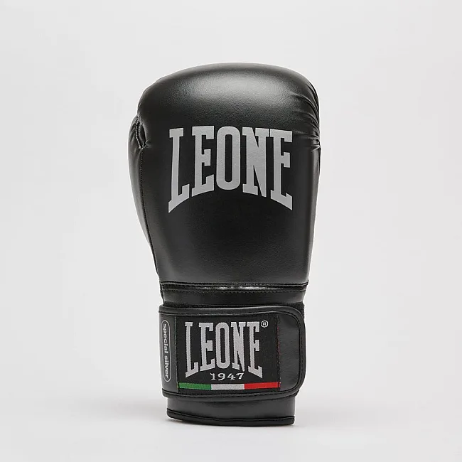 Боксерские перчатки Leone GN383 THUNDER Black (капу в комплекте)