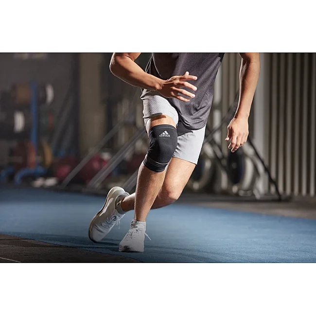 Фиксатор колена Adidas Performance Knee Support