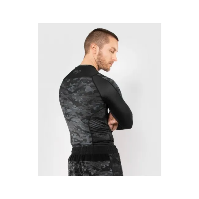 Рашгард VENUM Defender Long Sleeves Dark Camo