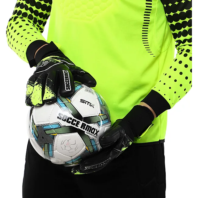 Воротарські рукавички
 професійні із захистом пальців SOCCERMAX GK-4315
 7-11 (Чорний-лимонний)