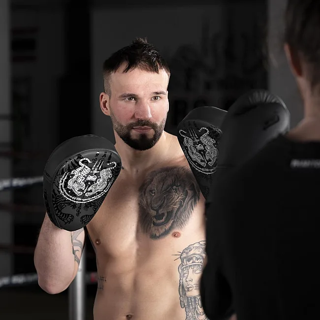 Лапы боксерские Phantom Muay Thai Black