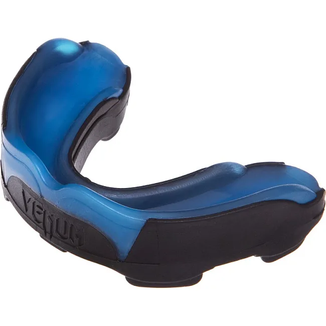 Капа для бокса
 двухслойнаяVENUM PREDATOR VN0620 (Черный-синий)