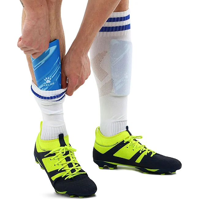 Щитки для футбола
 KELME 8101HJ5001-9432 (Голубой)