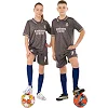 Футбольна форма дитяча із символікою клубу
 REAL MADRID VINI JR 7 резервна 2025 SP-SPORT

 CO-4648 20-30 (Сірий)