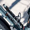 Флягодержатель с бортировкой XLC BC-K10, серый