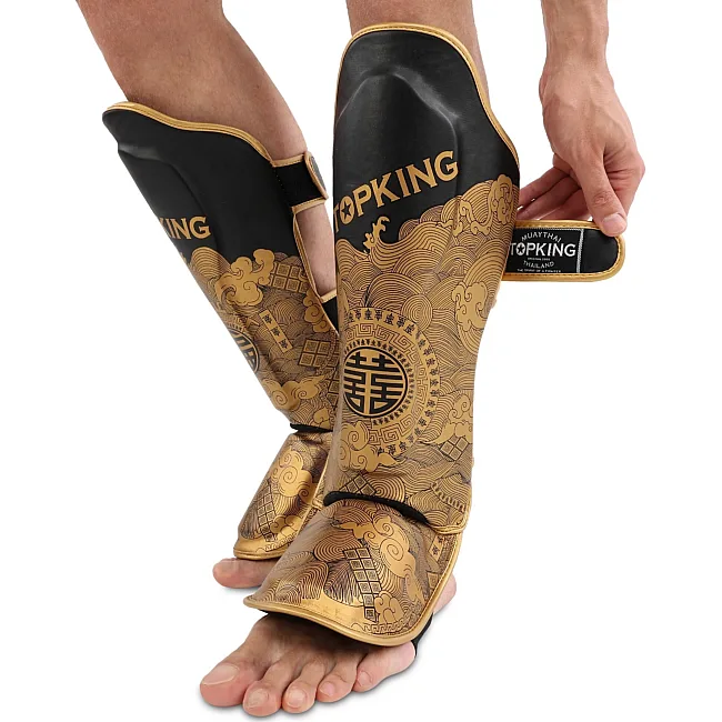Защитные накладки на ноги Муай Тай, ММА, Кикбоксинг PU TOP KING BO-0286 (Черный-золотой)
